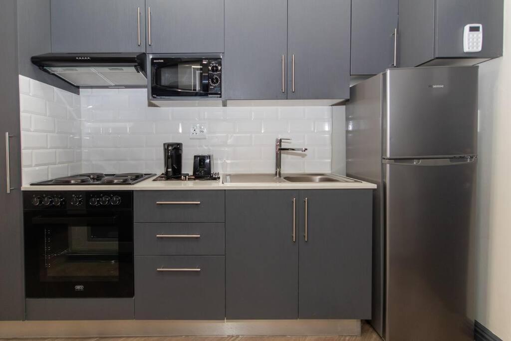 201 Sussex Mews Woodstock *